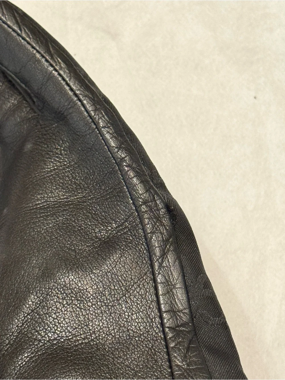 Gucci Black GG Monogram Gloves with Leather Trim